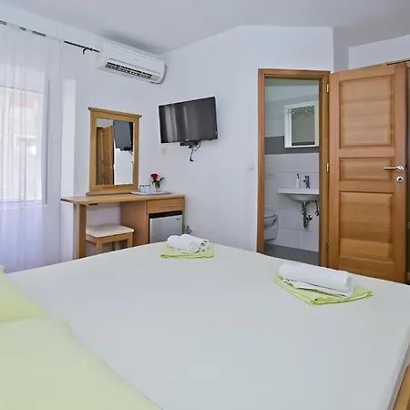Maria Paula Old Town Hvar Apartment